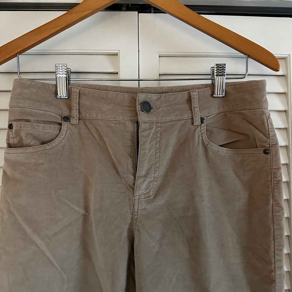 Peruvian Connection Brand Velvet Jeans tan size 6 - Picture 3 of 9